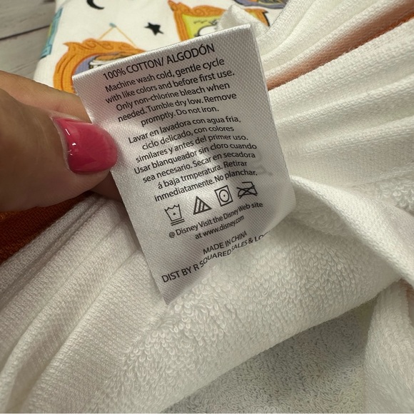 NWT rae dunn Peanuts vampire snoopy mug with coordinating kitchen towel set - Picture 6 of 9